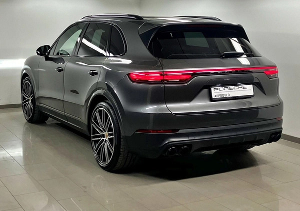 Porsche Cayenne cena 399000 przebieg: 74921, rok produkcji 2019 z Goniądz małe 781